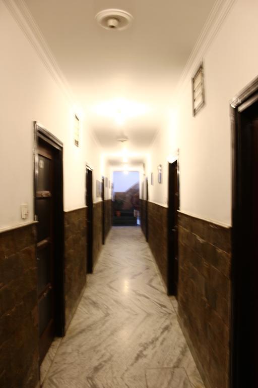 Hotel Katra Residency Extérieur photo