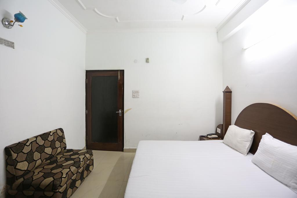 Hotel Katra Residency Extérieur photo