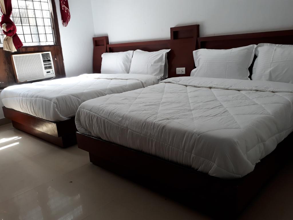 Hotel Katra Residency Extérieur photo