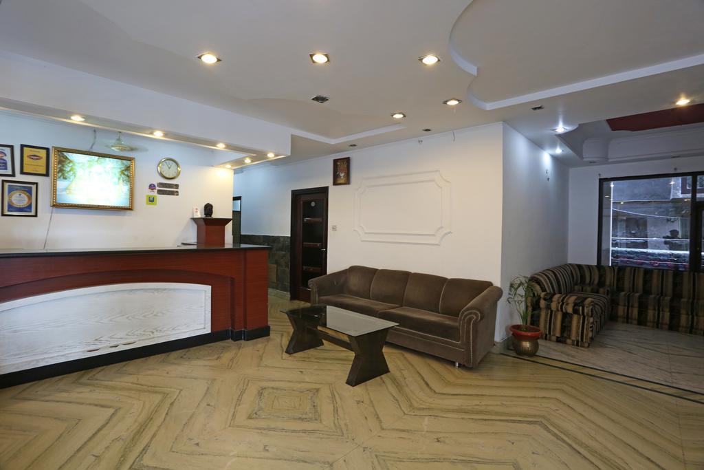 Hotel Katra Residency Extérieur photo
