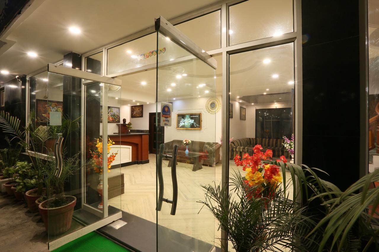 Hotel Katra Residency Extérieur photo